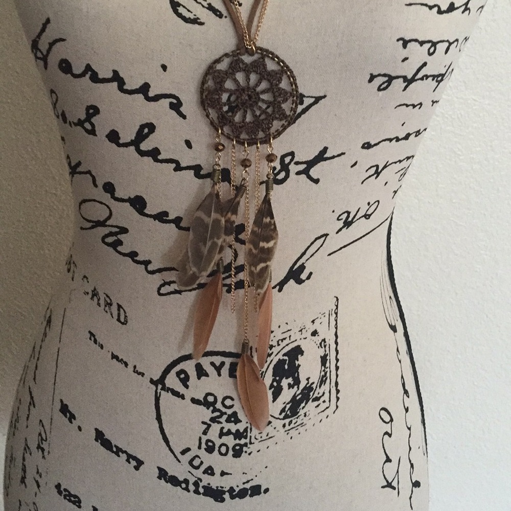 LAST ONE dreamcatcher crochet feather boho hippie necklace - Picture 4 of 8